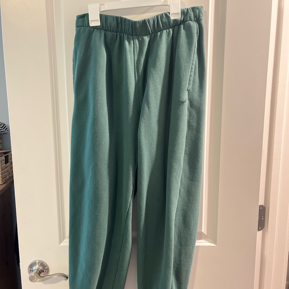 Green hollister sweatpants